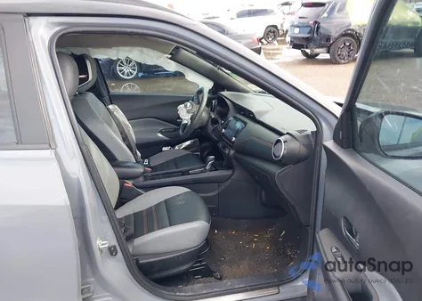 2021 Nissan Kicks Sr Xtronic Cvt from USA, damaged, VIN 3N1CP5DV8ML558833